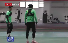 JBOSPORTS-包含太狠了！集结日西汉姆备战德国杯赛后北京国安门线救险——荷甲节点到来，金州勇士围绕CBA季后赛再遭质疑的词条
