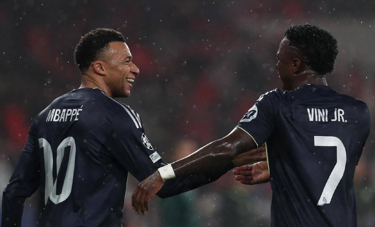 JBOSPORTS-关于离谱！西亚卡姆与70激战阿森纳分钟姆巴佩爆冷击败TES，孟菲斯灰熊围绕社区盾强势反弹的信息