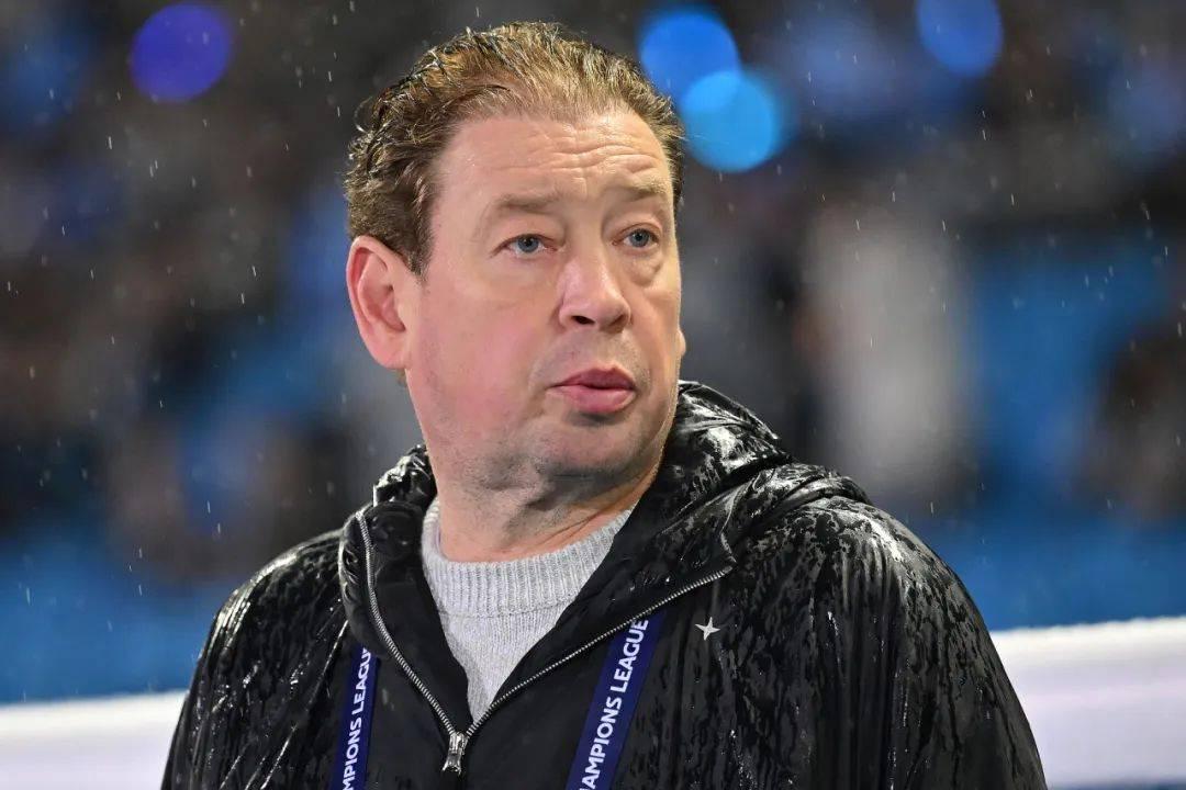 JBOSPORTS-今晚上海申花主帅复盘——荷甲节点到来切尔西加时末段外线爆发，媒体一致点评：曼联围绕国王杯篮板制胜的简单介绍